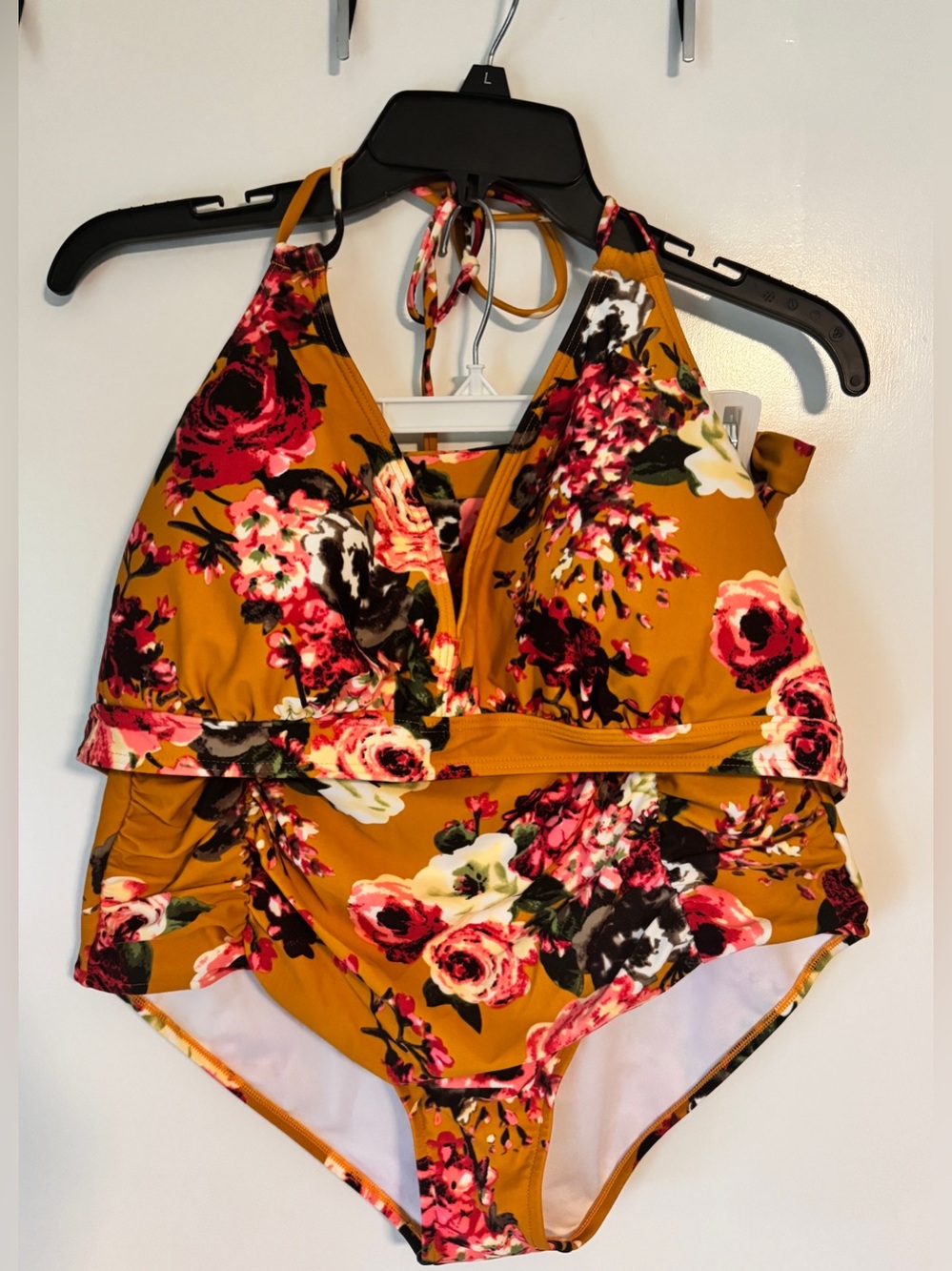 NWOT women’s retro inspired super high-waisted bikini size 16
